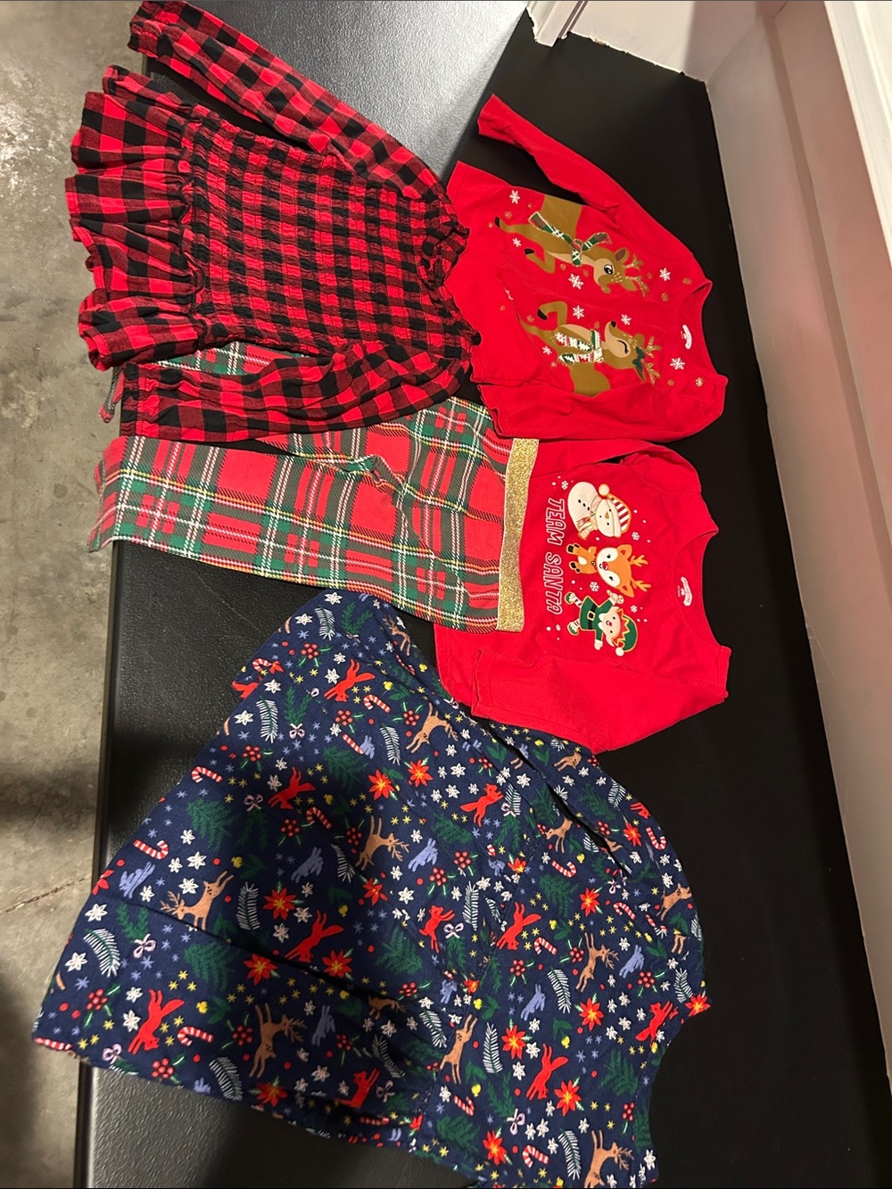 2T girls Christmas bundle